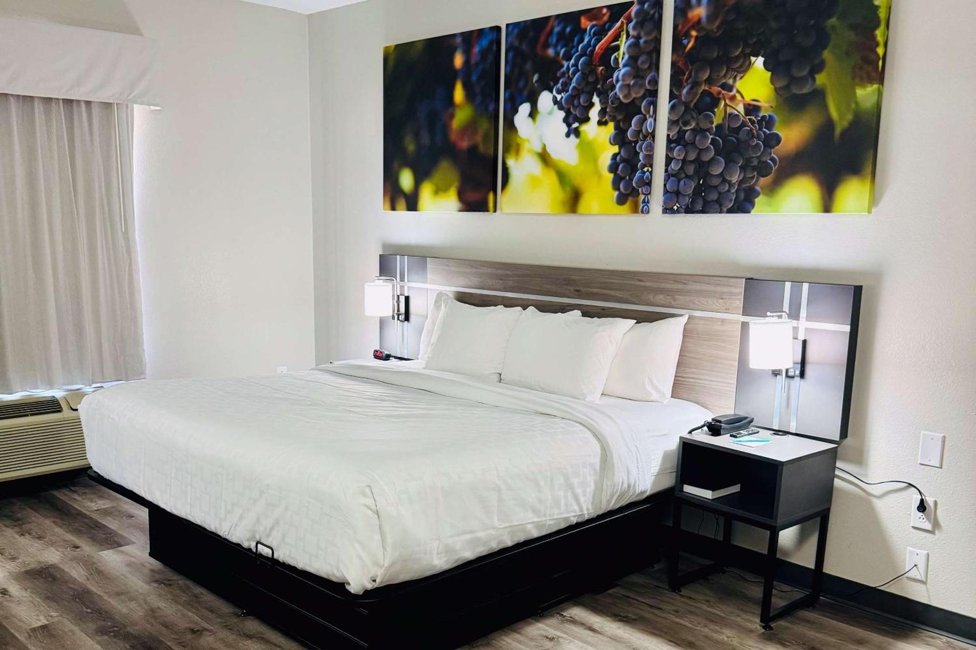 Clarion Pointe Albemarle Hotel Екстериор снимка